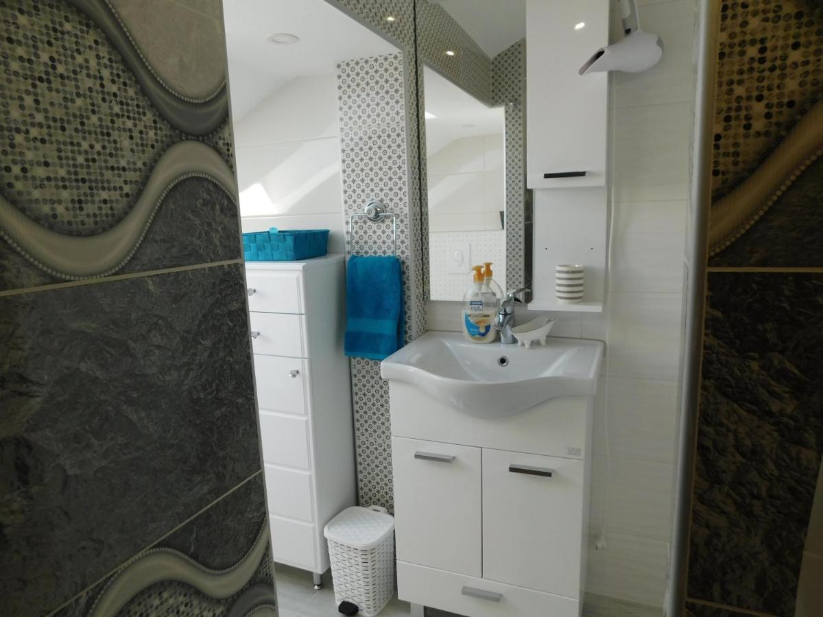 Tina Apartman Prnjavor Esterno foto