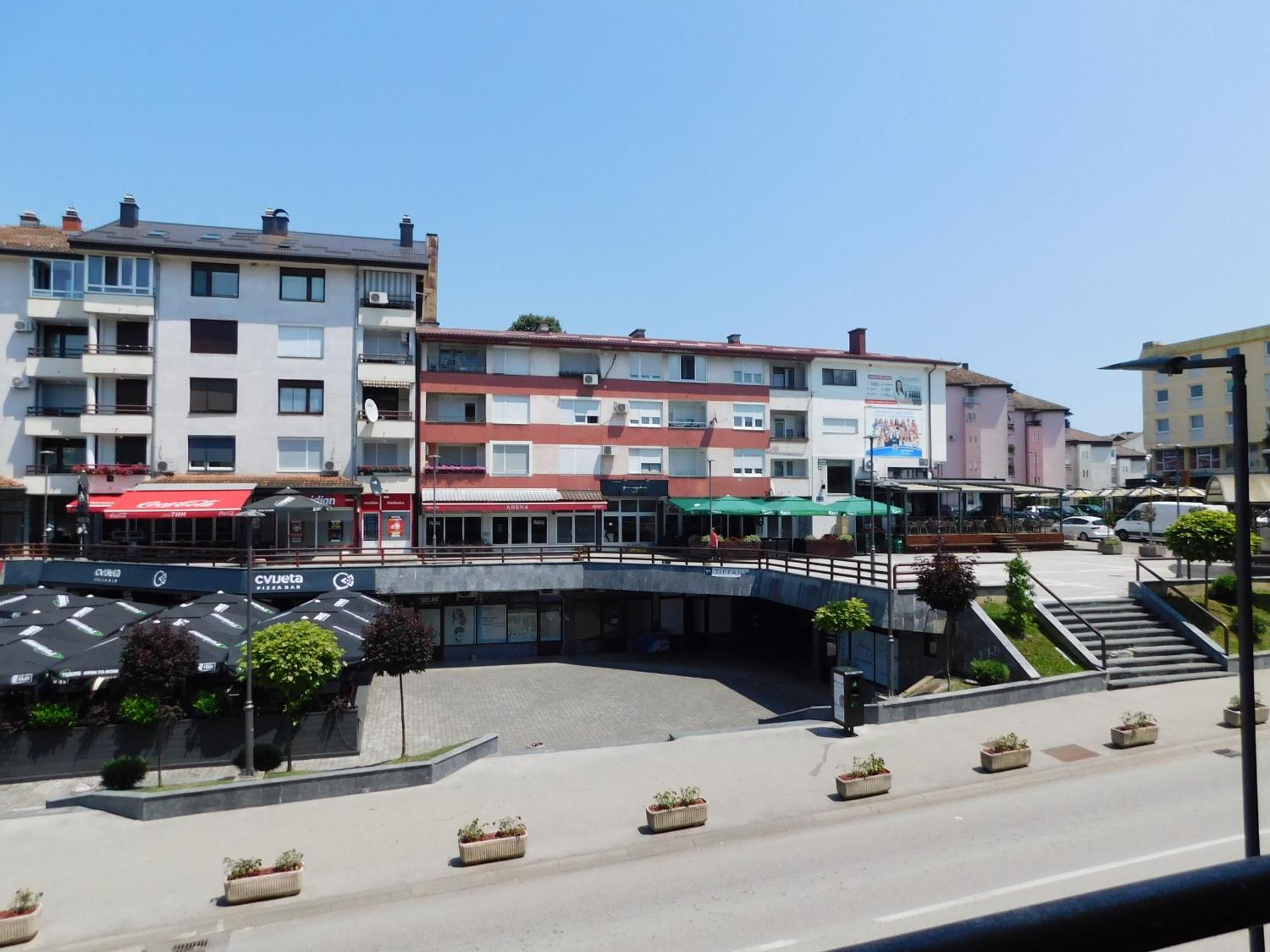Tina Apartman Prnjavor Esterno foto