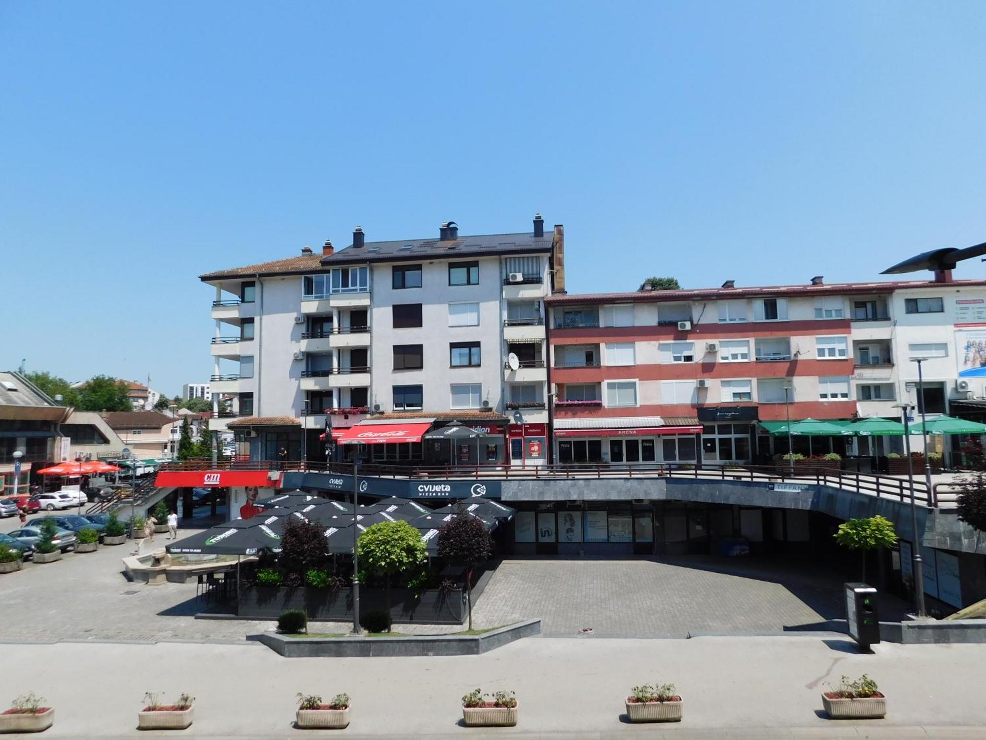 Tina Apartman Prnjavor Esterno foto