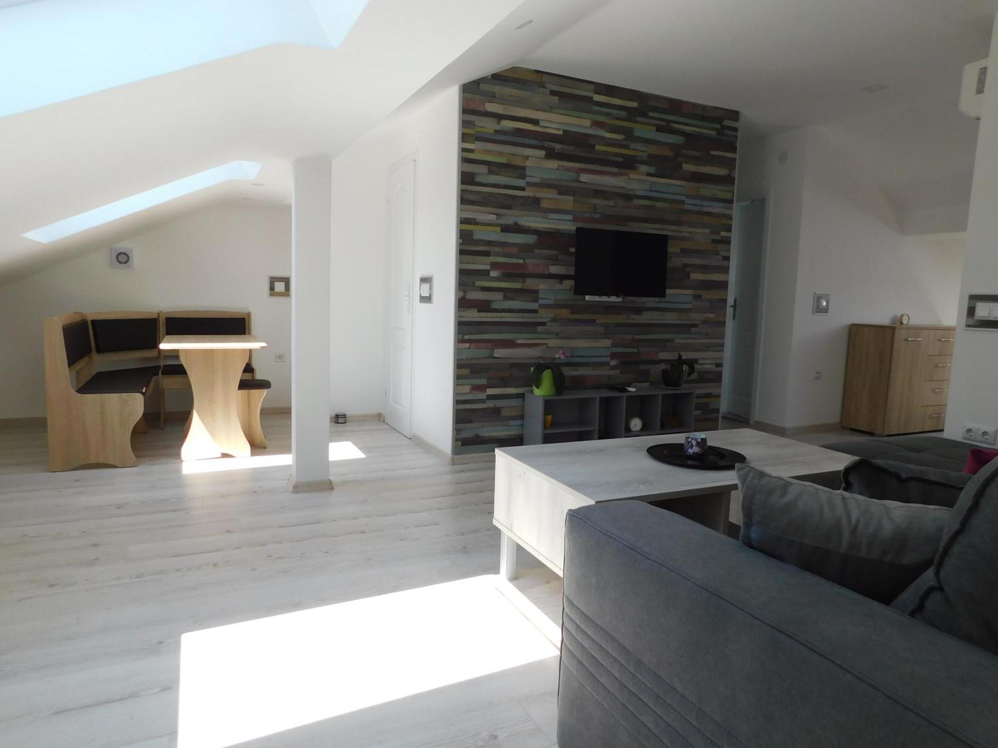Tina Apartman Prnjavor Esterno foto